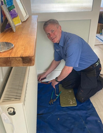 Fitting new radiator valves